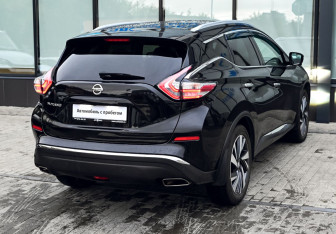 Подержанный автомобиль Nissan Murano Suv 2018 года (5 фото)