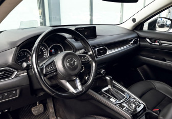 Подержанный автомобиль Mazda CX-5 2018 года (15 фото)