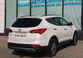 Подержанный автомобиль Hyundai Santa Fe 2013 года (5 фото)