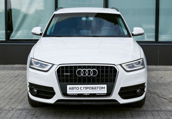 Подержанный автомобиль Audi Q3 2012 года (8 фото)