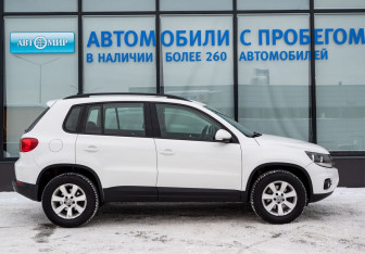 Подержанный автомобиль Volkswagen Tiguan 2011 года (6 фото)