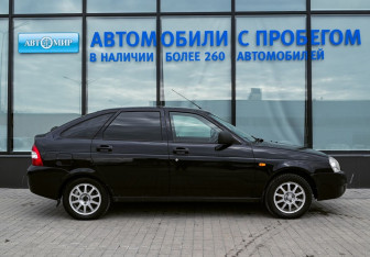 Подержанный автомобиль LADA (ВАЗ) Priora Hatchback 2013 года (6 фото)
