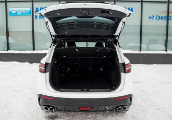 Подержанный автомобиль Geely Coolray 2020 года (21 фото)