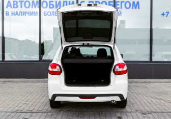 Подержанный автомобиль LADA (ВАЗ) Granta Liftback 2019 года (18 фото)