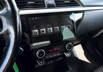 Подержанный автомобиль Kia Rio Sedan 2018 года (11 фото)