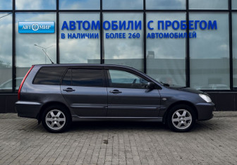 Подержанный автомобиль Mitsubishi Lancer Wagon 2008 года (6 фото)