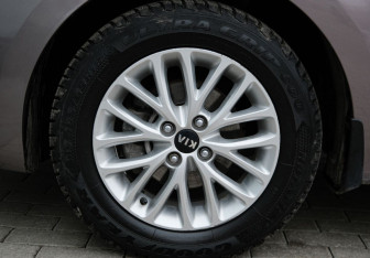 Подержанный автомобиль Kia Rio Sedan 2020 года (23 фото)