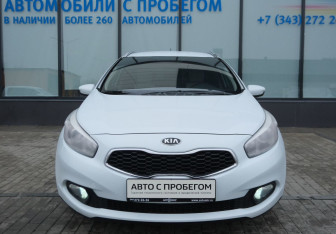 Подержанный автомобиль Kia Ceed Wagon 2014 года (8 фото)