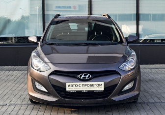 Подержанный автомобиль Hyundai i30 Hatchback 2014 года (8 фото)