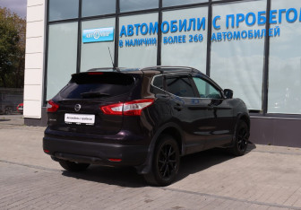 Подержанный автомобиль Nissan Qashqai 2014 года (5 фото)