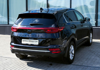 Подержанный автомобиль Kia Sportage 2018 года (5 фото)