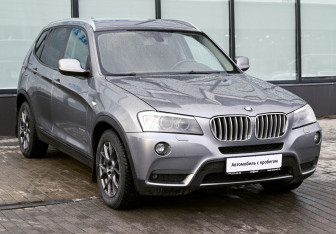 Подержанный автомобиль BMW X3 2014 года (7 фото)
