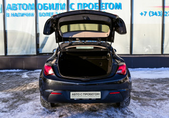 Подержанный автомобиль Skoda Rapid Liftback 2020 года (20 фото)