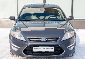 Подержанный автомобиль Ford Mondeo Sedan 2012 года (8 фото)