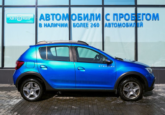 Подержанный автомобиль Renault Sandero 2019 года (6 фото)