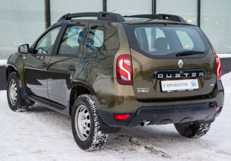Подержанный автомобиль Renault Duster 2019 года (3 фото)