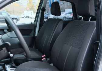 Подержанный автомобиль LADA (ВАЗ) Granta Liftback 2014 года (10 фото)