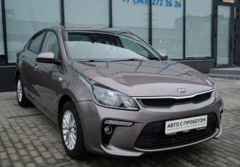 Подержанный автомобиль Kia Rio Sedan 2020 года (7 фото)