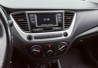 Подержанный автомобиль Hyundai Solaris Sedan 2017 года (15 фото)