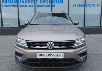 Подержанный автомобиль Volkswagen Tiguan 2018 года (8 фото)
