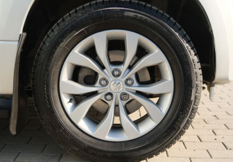 Подержанный автомобиль Suzuki Grand Vitara 2013 года (20 фото)