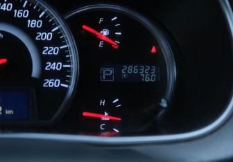 Подержанный автомобиль Nissan Teana 2012 года (14 фото)