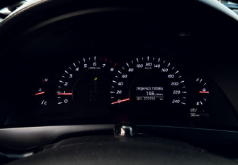 Подержанный автомобиль Toyota Camry Sedan 2011 года (10 фото)
