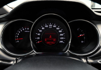 Подержанный автомобиль Kia Ceed Hatchback 2014 года (11 фото)