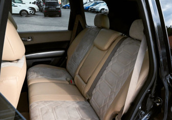 Подержанный автомобиль Nissan X-Trail 2010 года (18 фото)