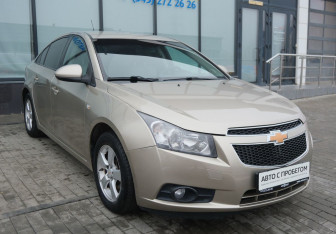 Подержанный автомобиль Chevrolet Cruze Sedan 2010 года (7 фото)