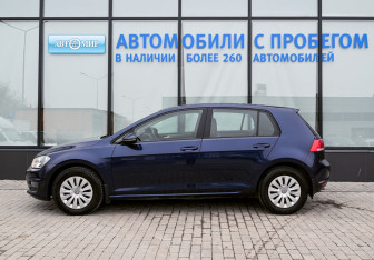 Подержанный автомобиль Volkswagen Golf Hatchback 2013 года (2 фото)