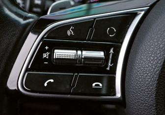 Подержанный автомобиль Kia Optima Sedan 2019 года (13 фото)