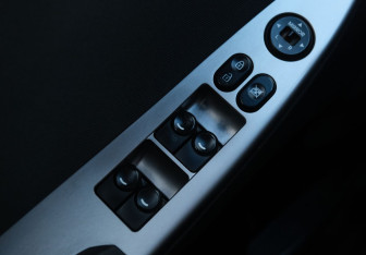 Подержанный автомобиль Hyundai Solaris Hatchback 2015 года (10 фото)