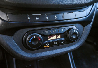 Подержанный автомобиль LADA (ВАЗ) Vesta Sedan 2019 года (14 фото)