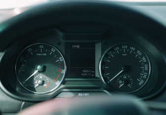 Подержанный автомобиль Skoda Octavia Liftback 2014 года (15 фото)