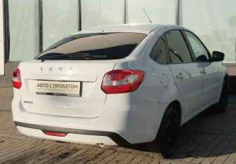 Подержанный автомобиль LADA (ВАЗ) Granta Liftback 2020 года (5 фото)