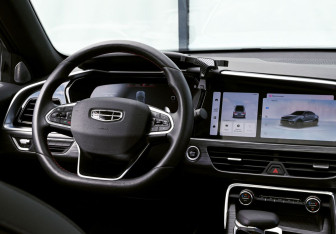 Подержанный автомобиль Geely Tugella 2023 года (19 фото)