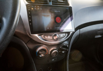 Подержанный автомобиль Hyundai Solaris Sedan 2015 года (15 фото)