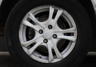Подержанный автомобиль LADA (ВАЗ) 2114 2011 года (18 фото)