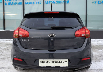 Подержанный автомобиль Kia Ceed Hatchback 2014 года (4 фото)