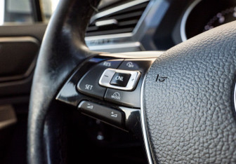 Подержанный автомобиль Volkswagen Tiguan 2017 года (14 фото)