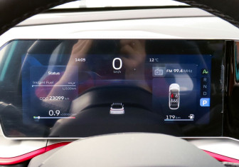 Подержанный автомобиль Geely Coolray 2024 года (9 фото)