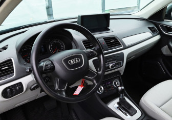 Подержанный автомобиль Audi Q3 2013 года (17 фото)