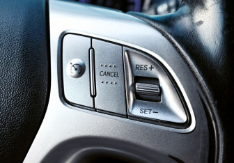 Подержанный автомобиль Hyundai ix35 2012 года (12 фото)