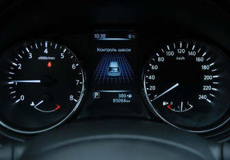 Подержанный автомобиль Nissan X-Trail 2019 года (16 фото)