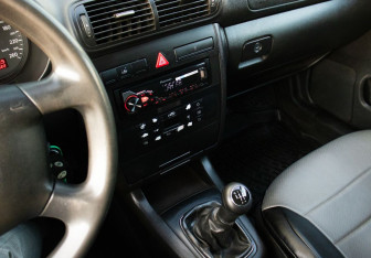 Подержанный автомобиль Audi A3 Hatchback 2002 года (11 фото)