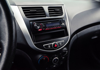 Подержанный автомобиль Hyundai Solaris Sedan 2012 года (3 фото)