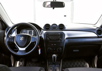 Подержанный автомобиль Suzuki Vitara 2021 года (17 фото)
