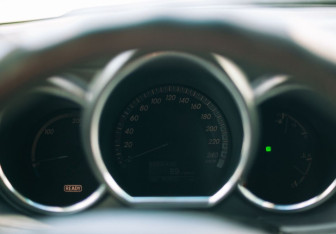 Подержанный автомобиль Lexus RX 2006 года (15 фото)