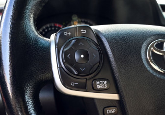 Подержанный автомобиль Toyota Camry Sedan 2013 года (14 фото)